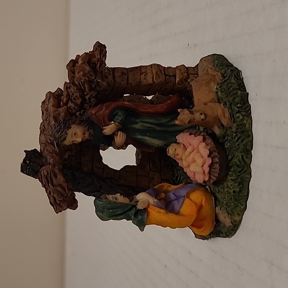 Lot of 5 Nativity Scenes - Picture 12 of 17